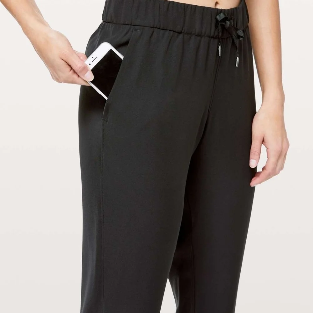 Lululemon Athletica Warm Down Joggers Size 4
